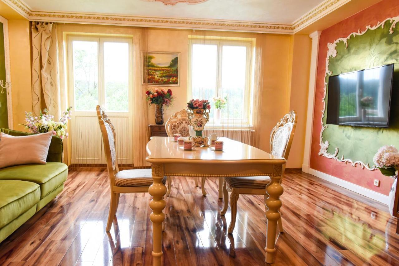 Apartamento Rose Mariánské Lázně Exterior foto