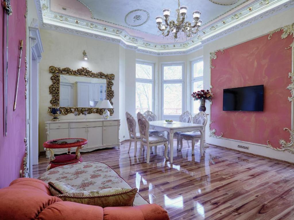 Apartamento Rose Mariánské Lázně Exterior foto