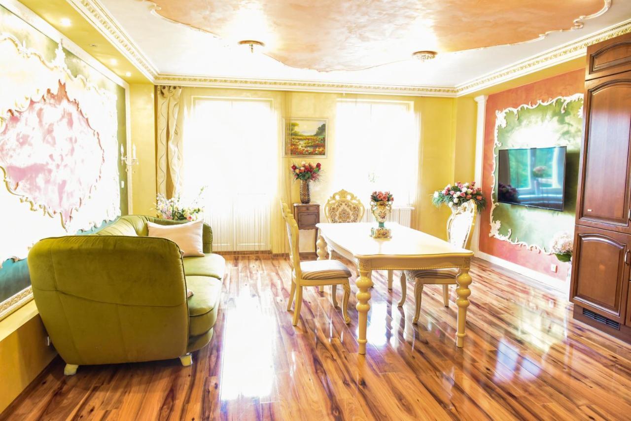 Apartamento Rose Mariánské Lázně Exterior foto
