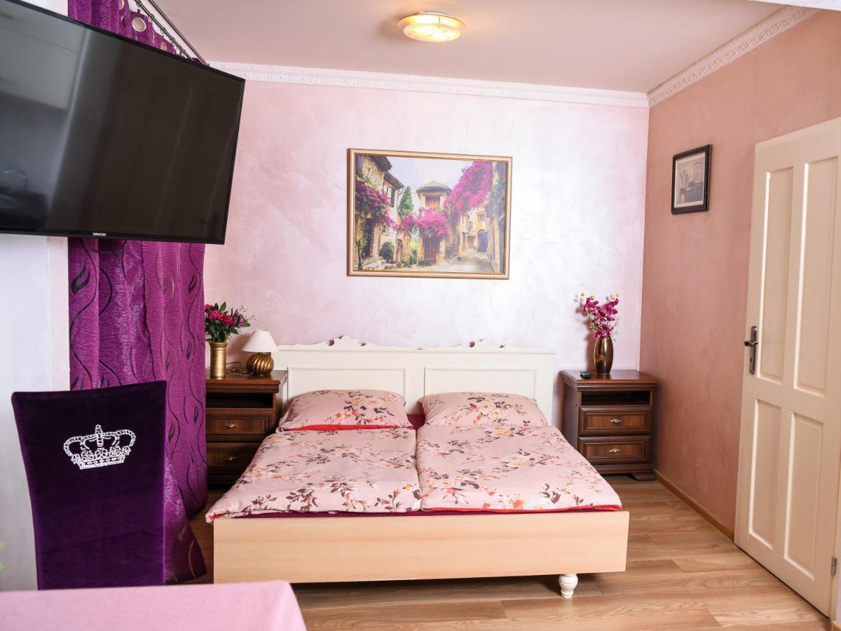 Apartamento Rose Mariánské Lázně Exterior foto